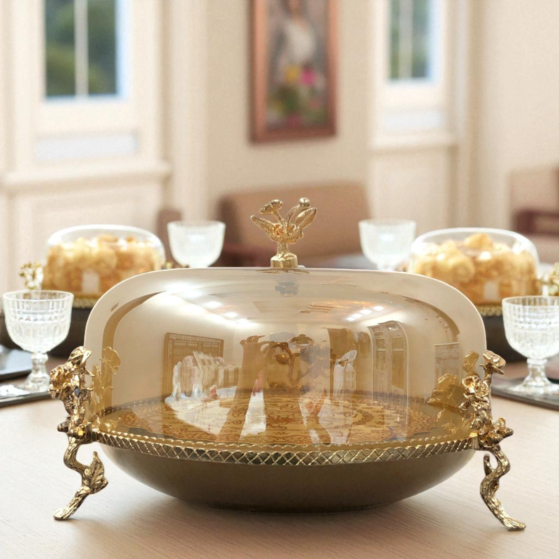 Luxury Metallic Cake Dish with Gold detailing - An elegant addition to your table