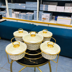 5PCS ROUND CASSEROLES WITH 2c