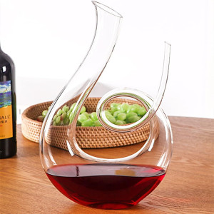 Buy Snail-Shaped Glass Decanter – Stylish Juice & Beverage Server – Home Dining Essentials Pakistan