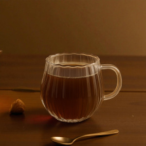 Luxury Ribbed Glass Mug – Elegant Heat-Resistant Transparent Cup