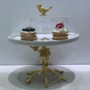 Cake Stand with Acrylic Lid – Elegant Dessert & Pastry Display